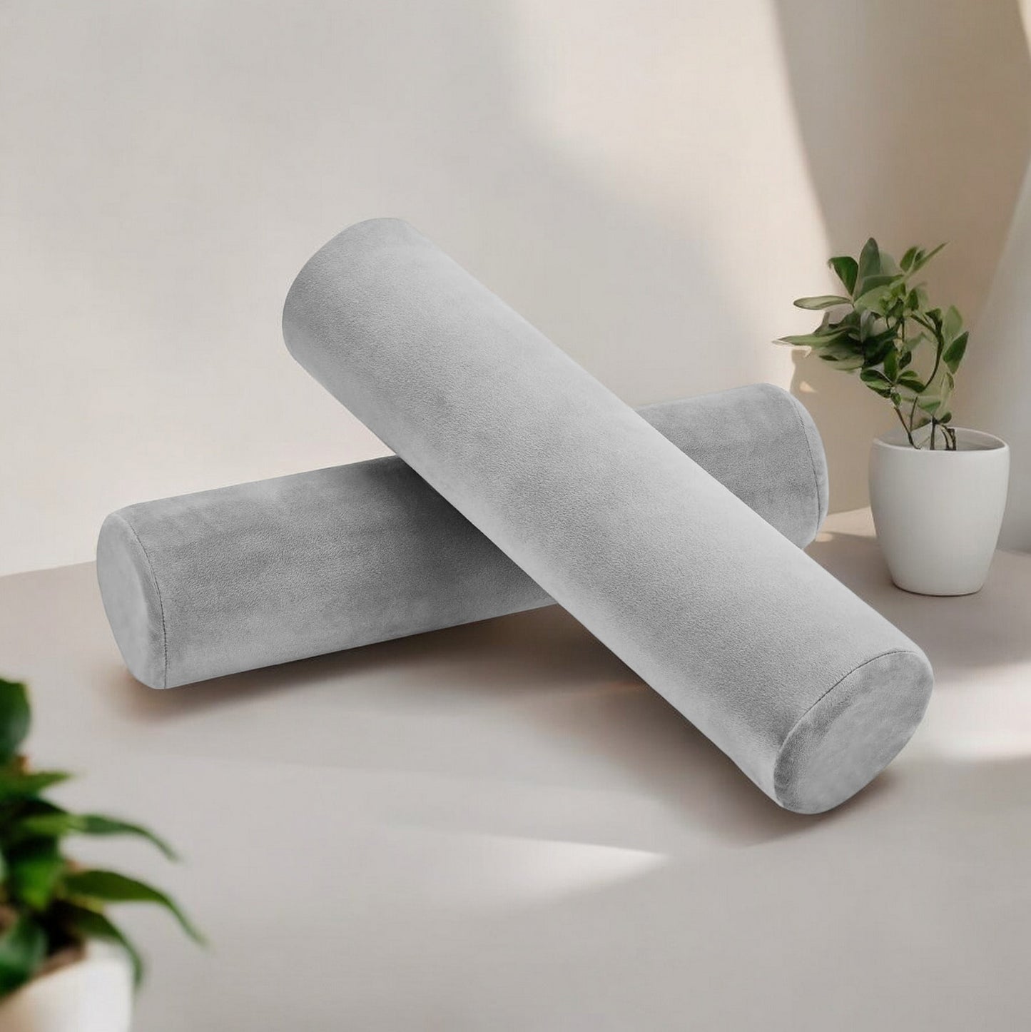 Pair of Round Pillow