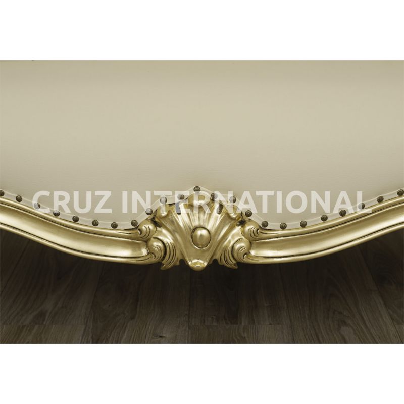 Classic Henry Carving Sofa | Standard CRUZ INTERNATIONAL