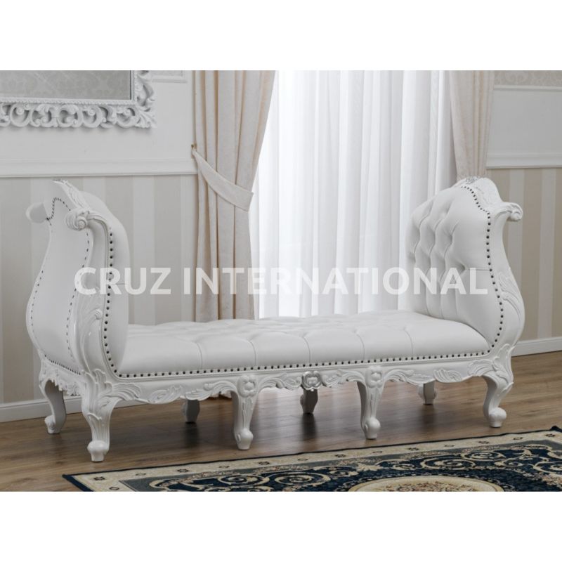 Classic Ezra Carving Settee | Standard CRUZ INTERNATIONAL