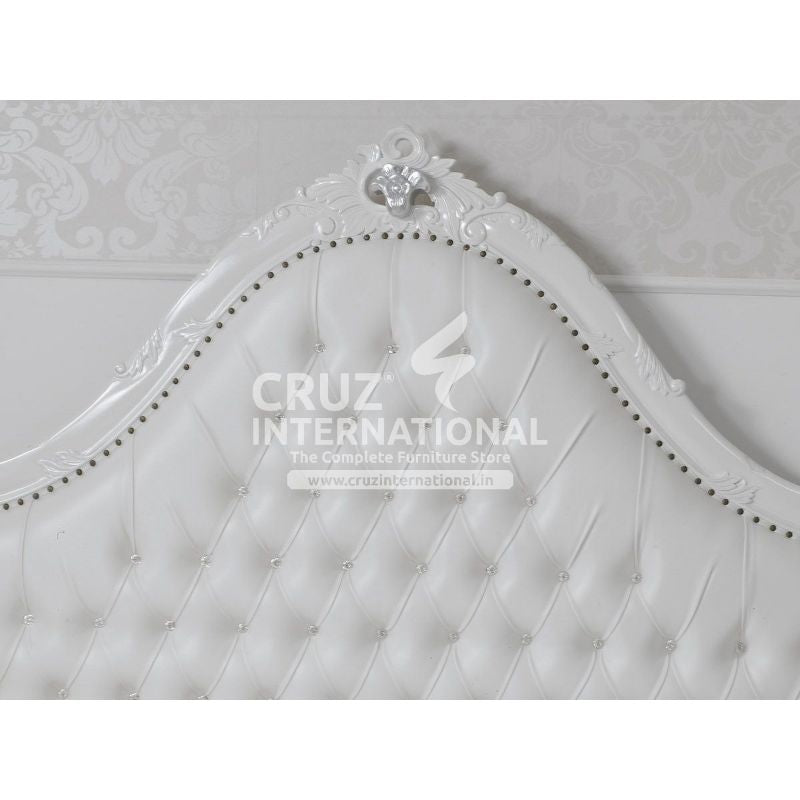 Maharaja Carving White Giulio Bed CRUZ INTERNATIONAL