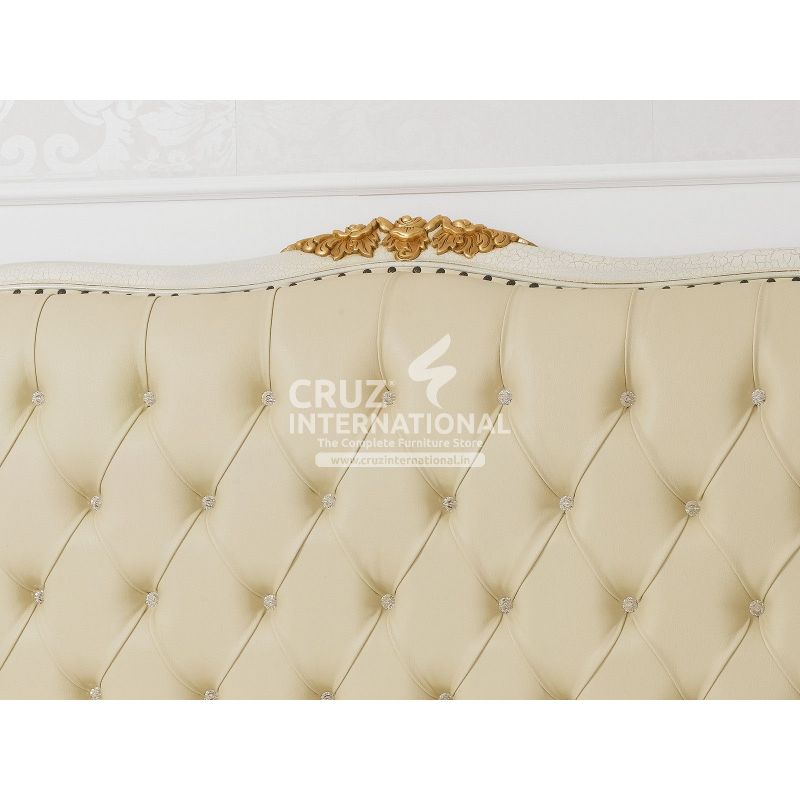Maharaja Marco Carving Bed CRUZ INTERNATIONAL
