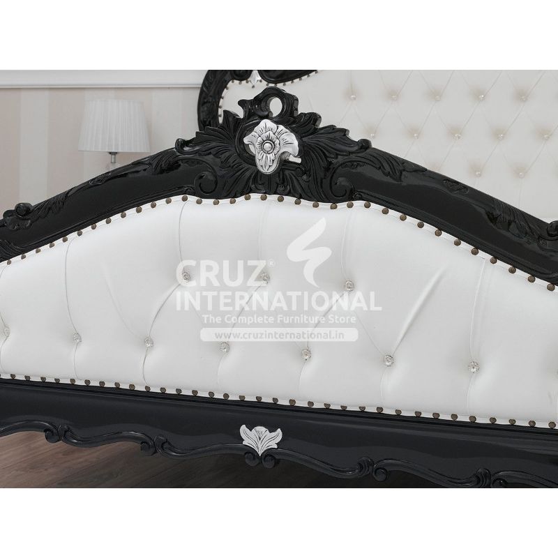 Maharaja Santiago Carving Bed CRUZ INTERNATIONAL