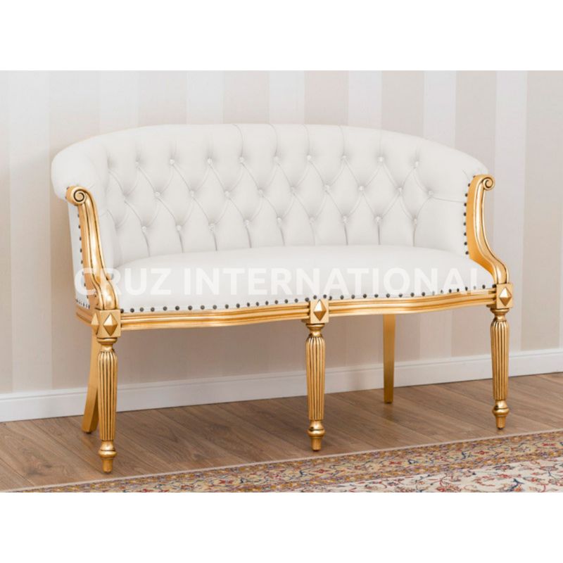 Classic James Carving Settee | Standard CRUZ INTERNATIONAL