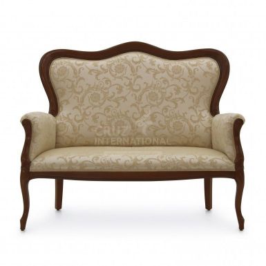 Matías Benjamín Sofa & Settee | Standard CRUZ INTERNATIONAL