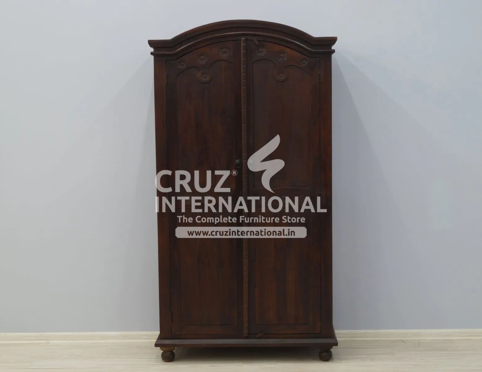 Classic Esperanza Almirah & Wardrobe | Standard | CRUZ INTERNATIONAL