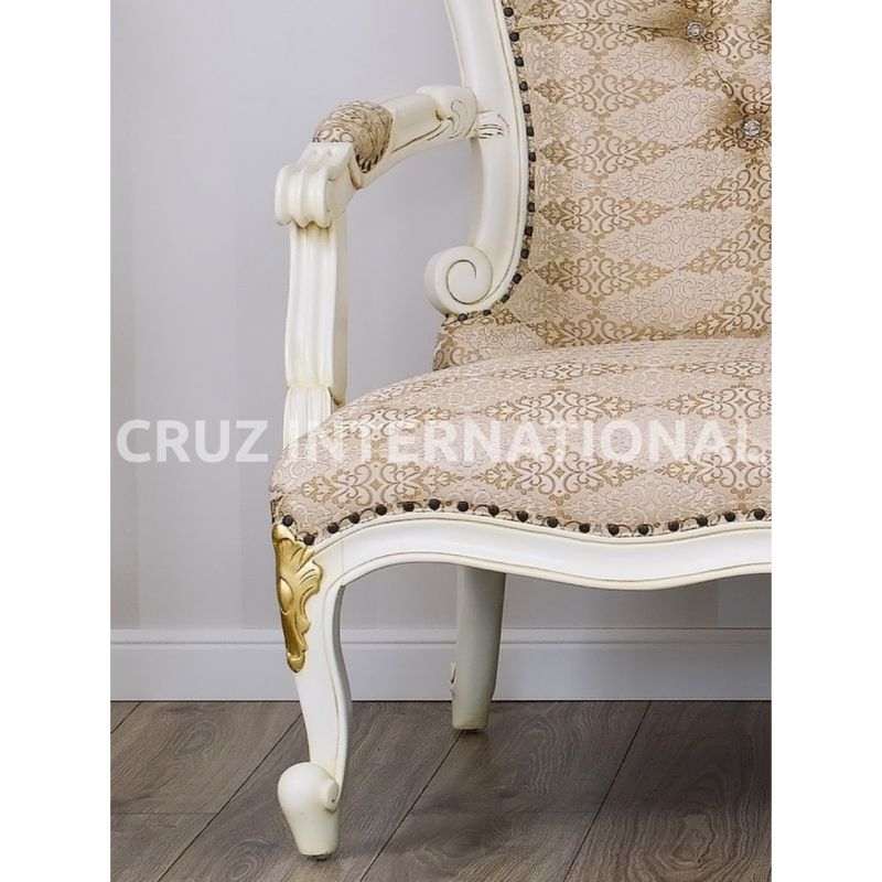Classic Henry Carving Sofa | Standard CRUZ INTERNATIONAL