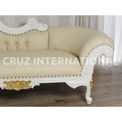 Classic Emilio Carving Settee | Standard CRUZ INTERNATIONAL