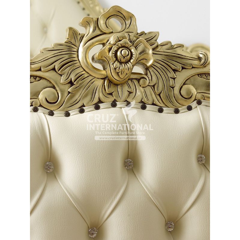 Maharaja Carving Salvatore Bed CRUZ INTERNATIONAL