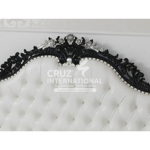 Maharaja Alejandro Carving Bed CRUZ INTERNATIONAL