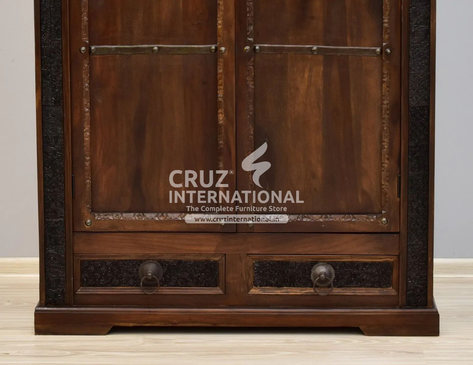 Classic Elisa Almirah & Wardrobe | Standard | Brown CRUZ INTERNATIONAL