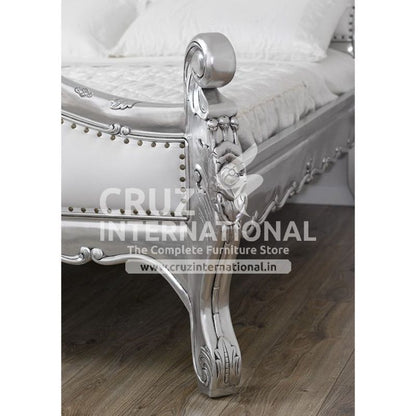 Maharaja Emiliano Carving Bed CRUZ INTERNATIONAL