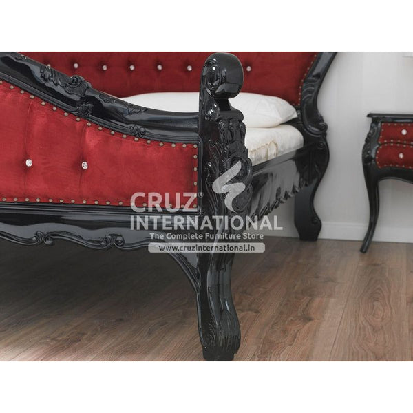 Maharaja Carving Sebastián Bed CRUZ INTERNATIONAL