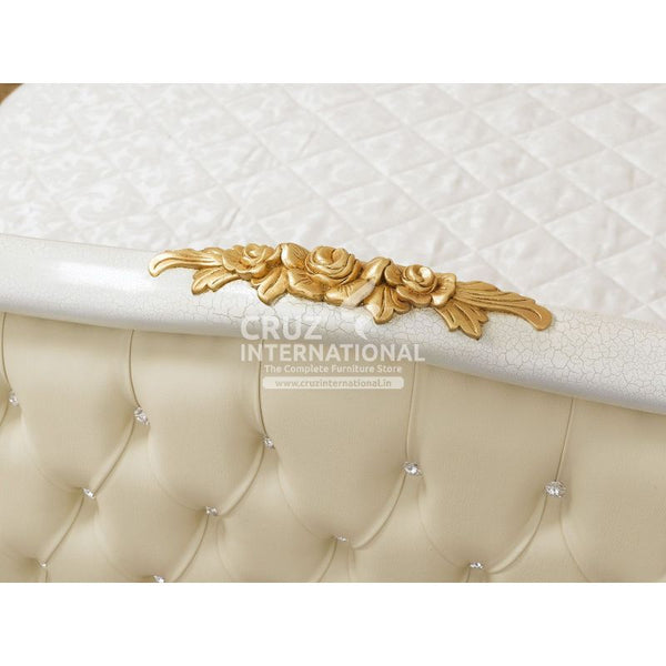 Maharaja Marco Carving Bed CRUZ INTERNATIONAL