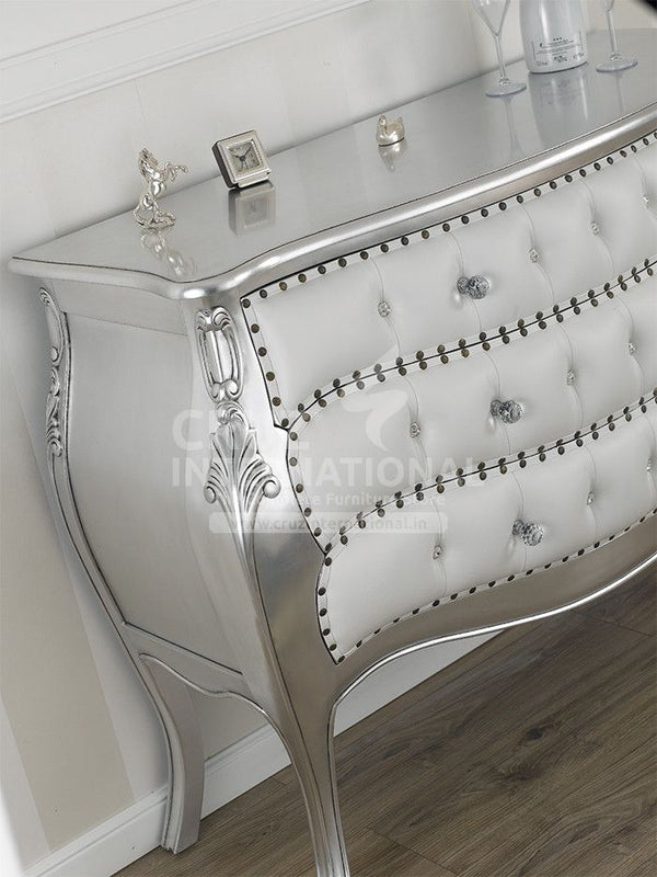 Classic Lawrence Side Table | Standard CRUZ INTERNATIONAL
