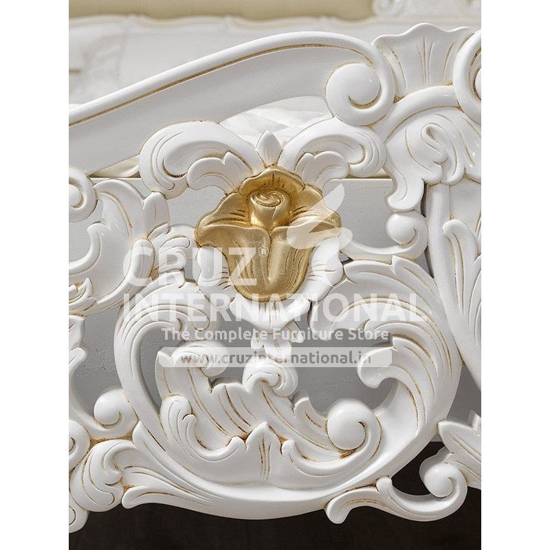 Maharaja Nicolo Carving Bed CRUZ INTERNATIONAL