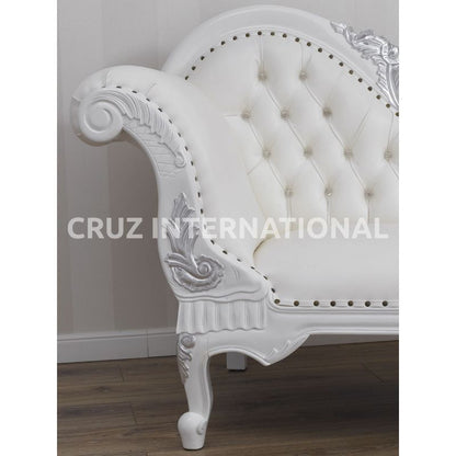 Classic Emilio Carving Settee | Standard CRUZ INTERNATIONAL