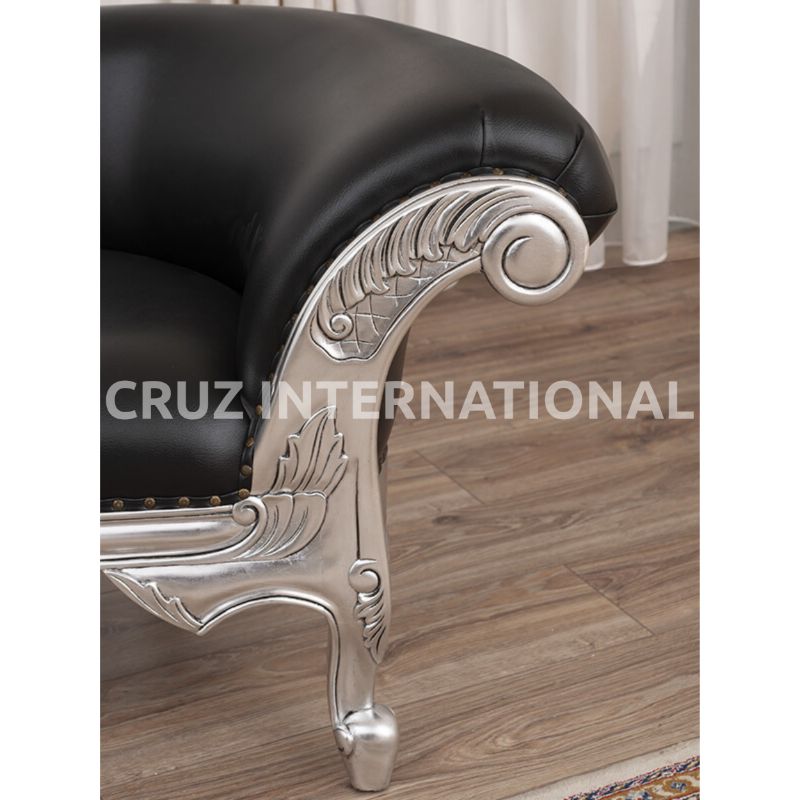 Classic Emilio Carving Settee | Standard CRUZ INTERNATIONAL
