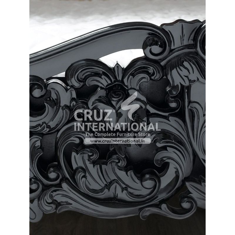 Maharaja Carving Leonardo Bed CRUZ INTERNATIONAL