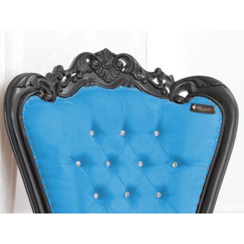 Maharaja Aloisa Chair | Solid wood | Velvet CRUZ INTERNATIONAL