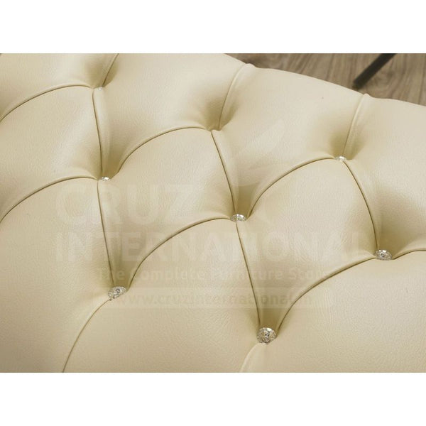 Classic Joseph Carving Settee | Standard CRUZ INTERNATIONAL