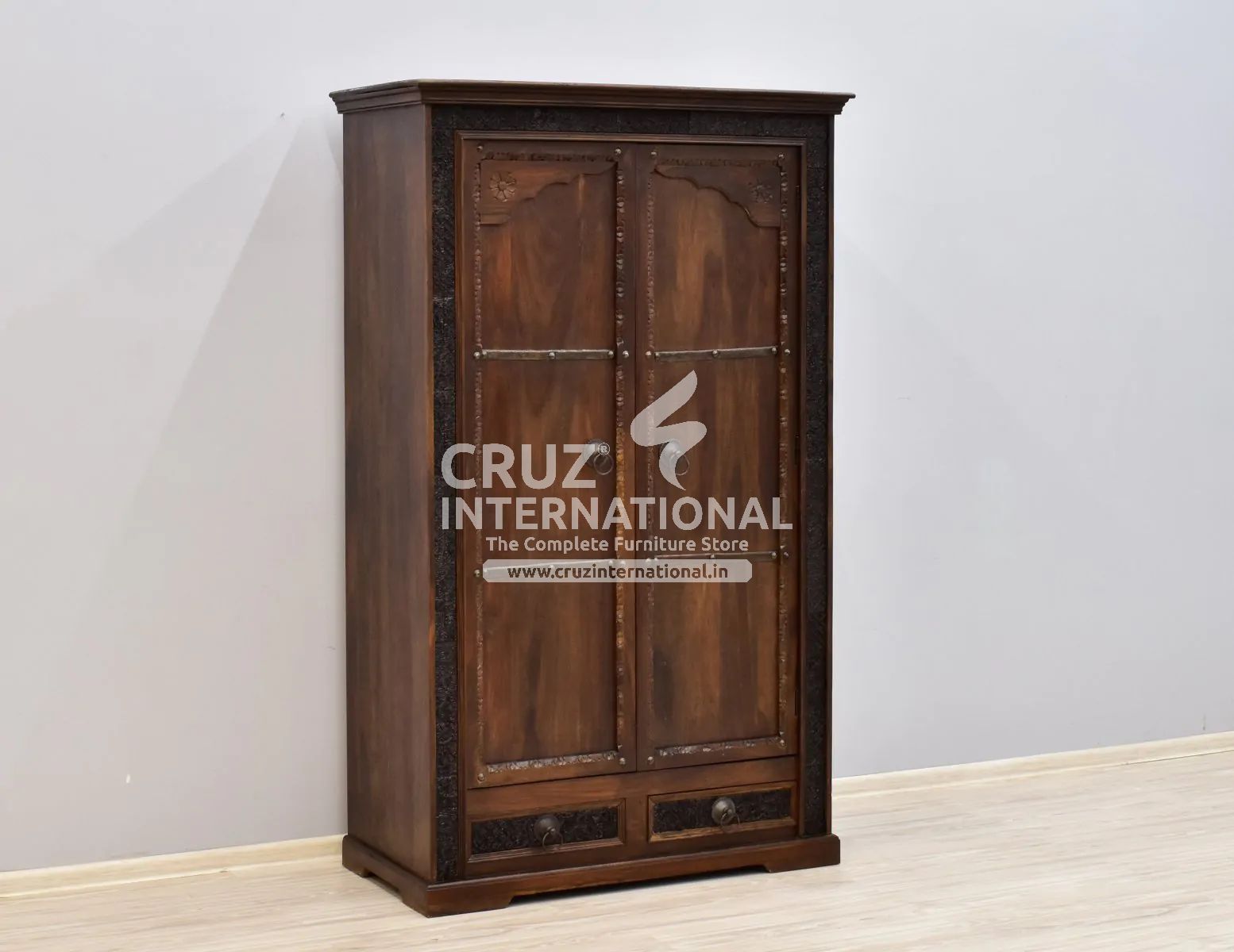 Classic Elisa Almirah & Wardrobe | Standard | Brown CRUZ INTERNATIONAL