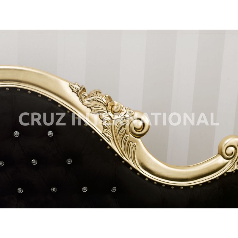 Classic Emilio Carving Settee | Standard CRUZ INTERNATIONAL