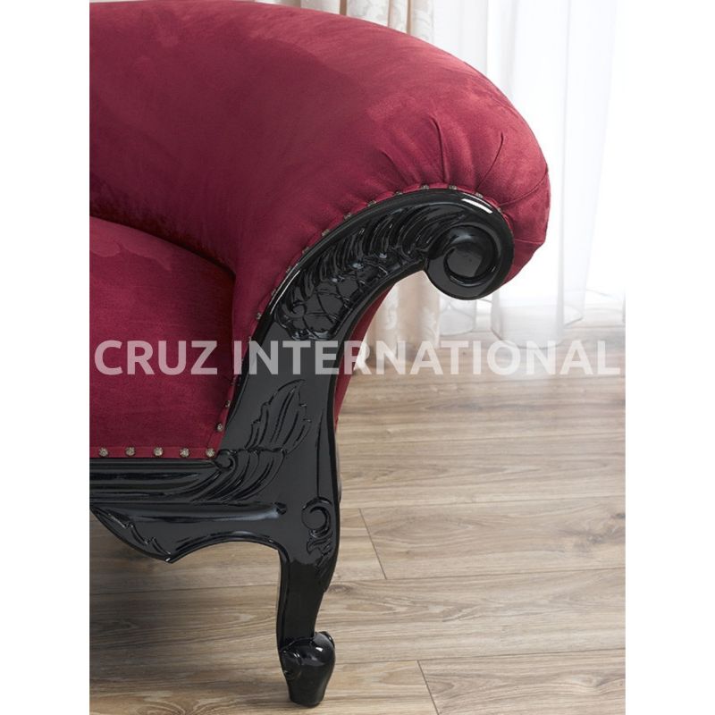 Classic Emilio Carving Settee | Standard CRUZ INTERNATIONAL