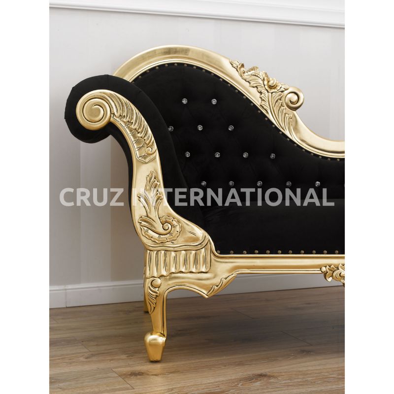 Classic Emilio Carving Settee | Standard CRUZ INTERNATIONAL