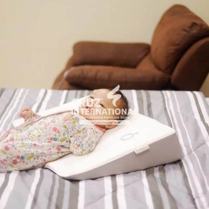 Baby Comfort Shape Pillow CRUZ INTERNATIONAL